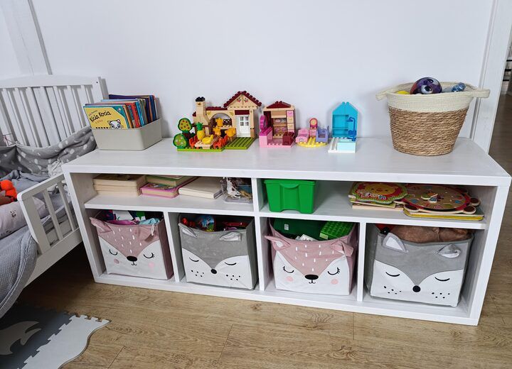 Toy shelf